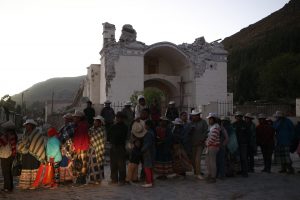 A handout photograph made available by Peruvian Defense MInistery shows affected inhabitants as they receive humanitarian help after a magnitude 5.4 earthquake at Caylloma province, Southern Peru, 15 August 2016. EPA
