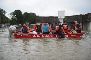 Algunos diques se vieron desbordados en las inundaciones en el sur del estado de Luisiana, donde siete personas han muerto desde el fin de semana por las crecidas y 20.000 han sido evacuadas, informaron las autoridades. EFE