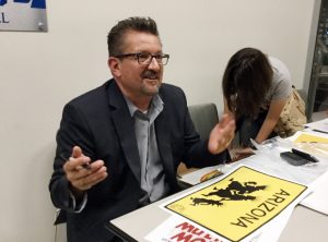 El dibujante y activista, Lalo Alcaraz.