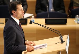 El presidente de México, México Enrique Pena Nieto, habla en la Cumbre de Líderes para los Refugiados hoy, martes 20 de septiembre de 2016, en el debate general de la 71 sesión de la asamblea general de la Organización de las Naciones Unidas (ONU) en Nueva York (EE.UU.). EFE/ANDREW GOMBERT