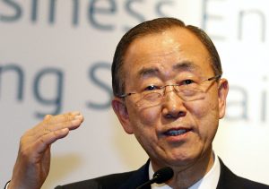 El secretario general de la ONU, Ban Ki-Moon, habla en Seúl (Corea del Sur) hoy, martes 19 de mayo de 2015. Ban realiza una visita de cinco días al país en la que asistirá al Foro Mundial de Educación y se reunirá con la mandataria surcoreana, Park Geun-hye. EFE