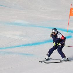 La estadounidense Lindsey Vonn de EE. UU. calentando antes del Descenso de Esquí Alpino femenino, en el centro de esquí Tofane de los Juegos Olímpicos de Invierno Milano Cortina 2026 en Cortina d'Ampezzo, Italia. EFE/EPA/ANDREA SOLERO