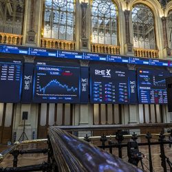 La mayoría de bolsas europeas cae por la bajada de Wall Street por nuevos aranceles