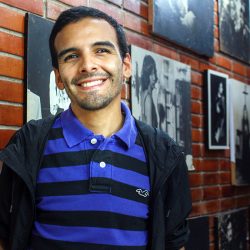 Jesús Navas, profesor, director del montaje Noche tan linda UCAB 2. Foto cortesía de Andrea Alas, El Ucabista